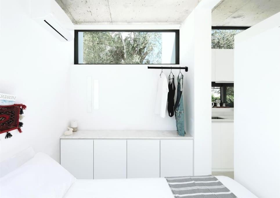 White Dream Summer House * Ialysós
